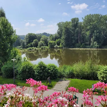 Restaurant Zum Goldenen Anker Mit Hallenbad & Wellnessbereich