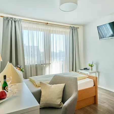 Hotel Zum Goldenen Anker Mit Hallenbad