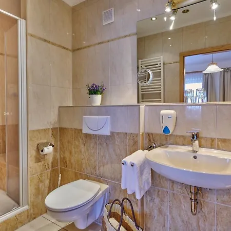 Zum Goldenen Anker Mit Hallenbad Hotel Windorf (Passau)