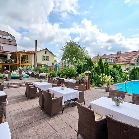 Zum Goldenen Anker Mit Hallenbad Hotel 3*