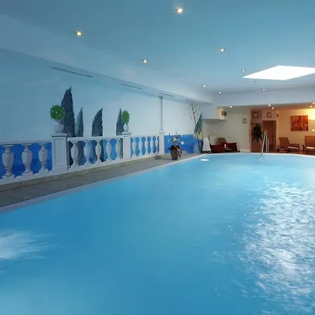 Zum Goldenen Anker Mit Hallenbad Hotel 3*
