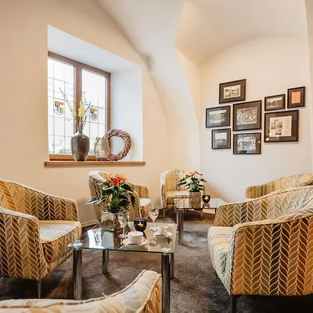Hotel Zum Goldenen Anker Mit Hallenbad 3*
