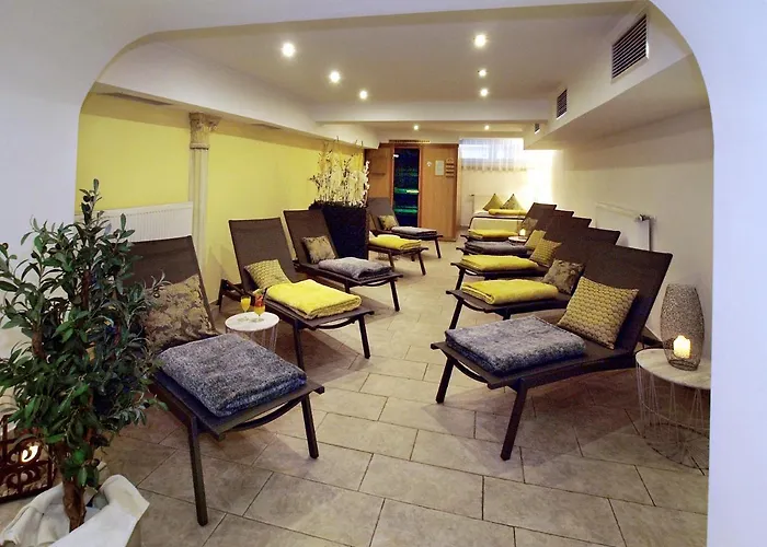 Restaurant Zum Goldenen Anker Mit Hallenbad & Wellnessbereich Hotell 3*