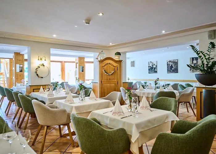 Restaurant Zum Goldenen Anker Mit Hallenbad & Wellnessbereich