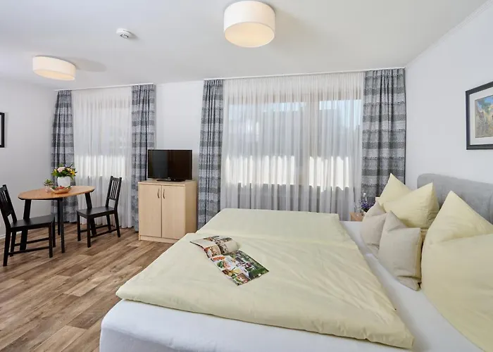 Restaurant Zum Goldenen Anker Mit Hallenbad & Wellnessbereich Hotell 3*