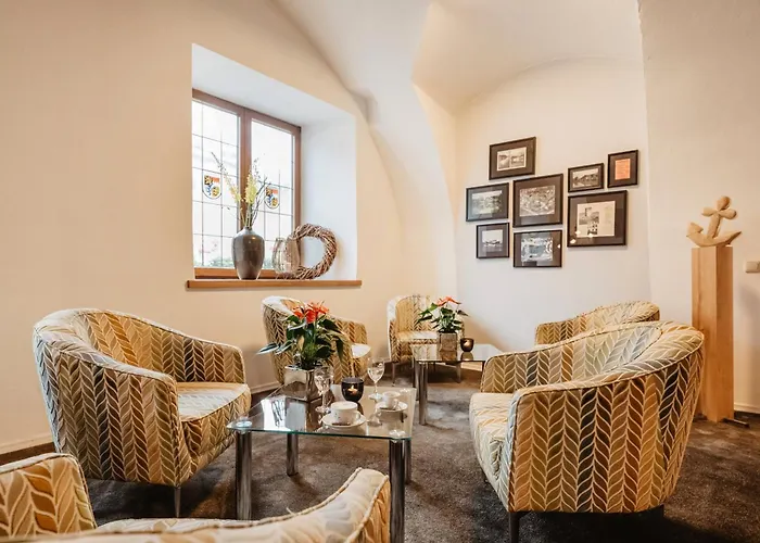 Hotell Restaurant Zum Goldenen Anker Mit Hallenbad & Wellnessbereich 3*