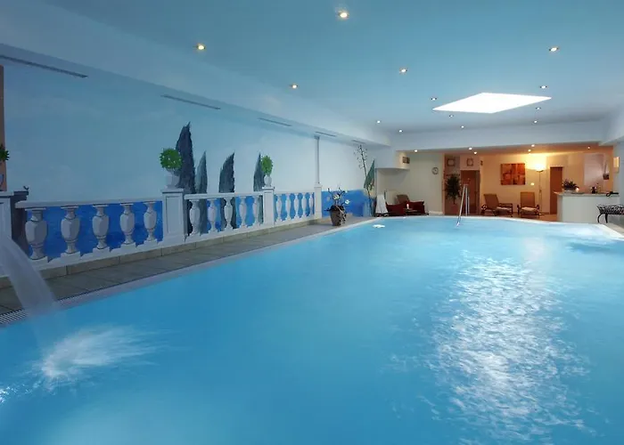 Zum Goldenen Anker Mit Hallenbad Hotel 3*